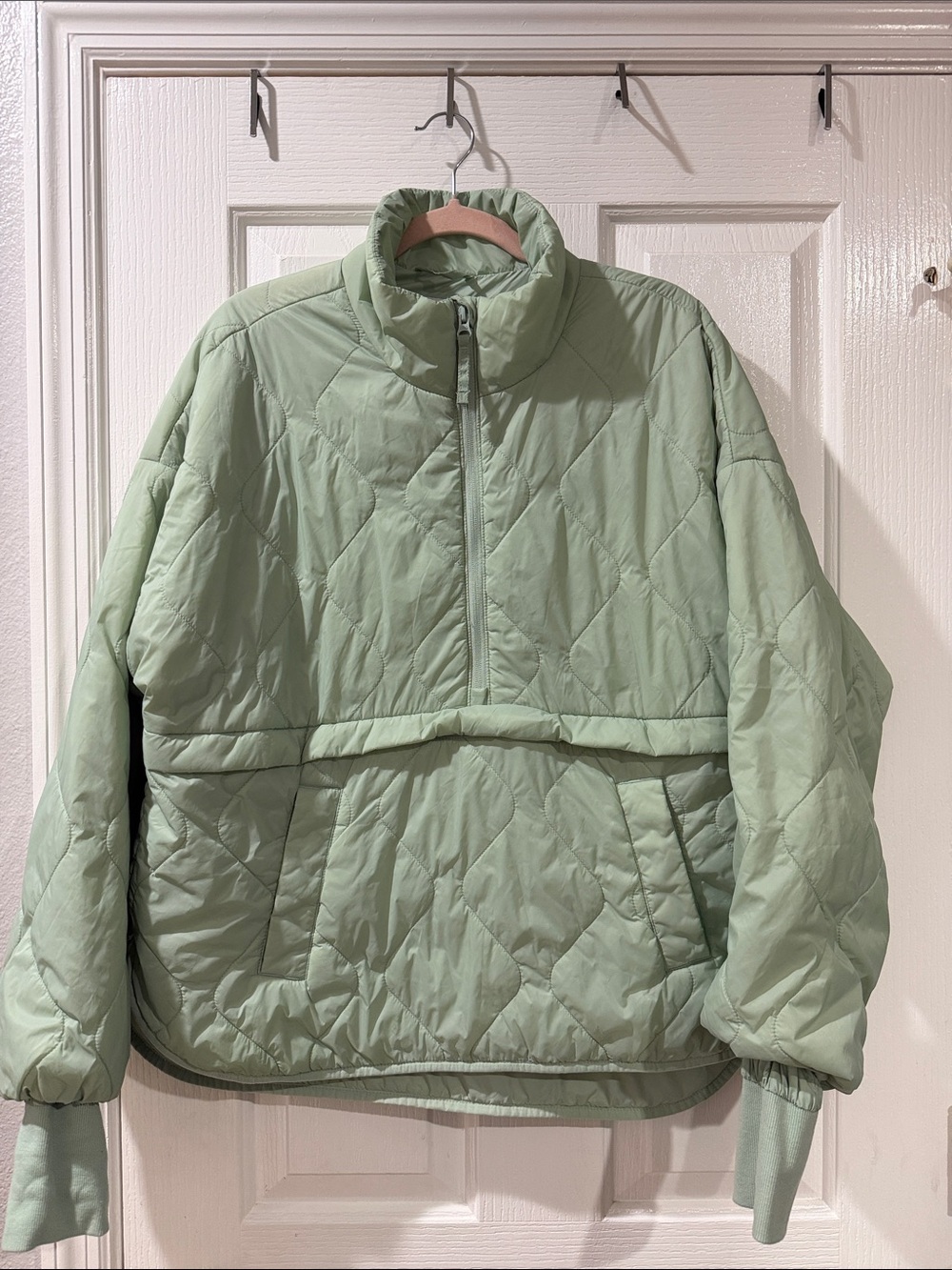 Old Navy Active Women’s Medium Sage Green Quilted Water Resistant Pullover Jacke